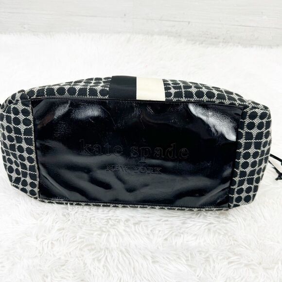 Kate Spade Classic Noel Henry Geometric Diaper Tote Bag With Pad - Picture 10 of 11